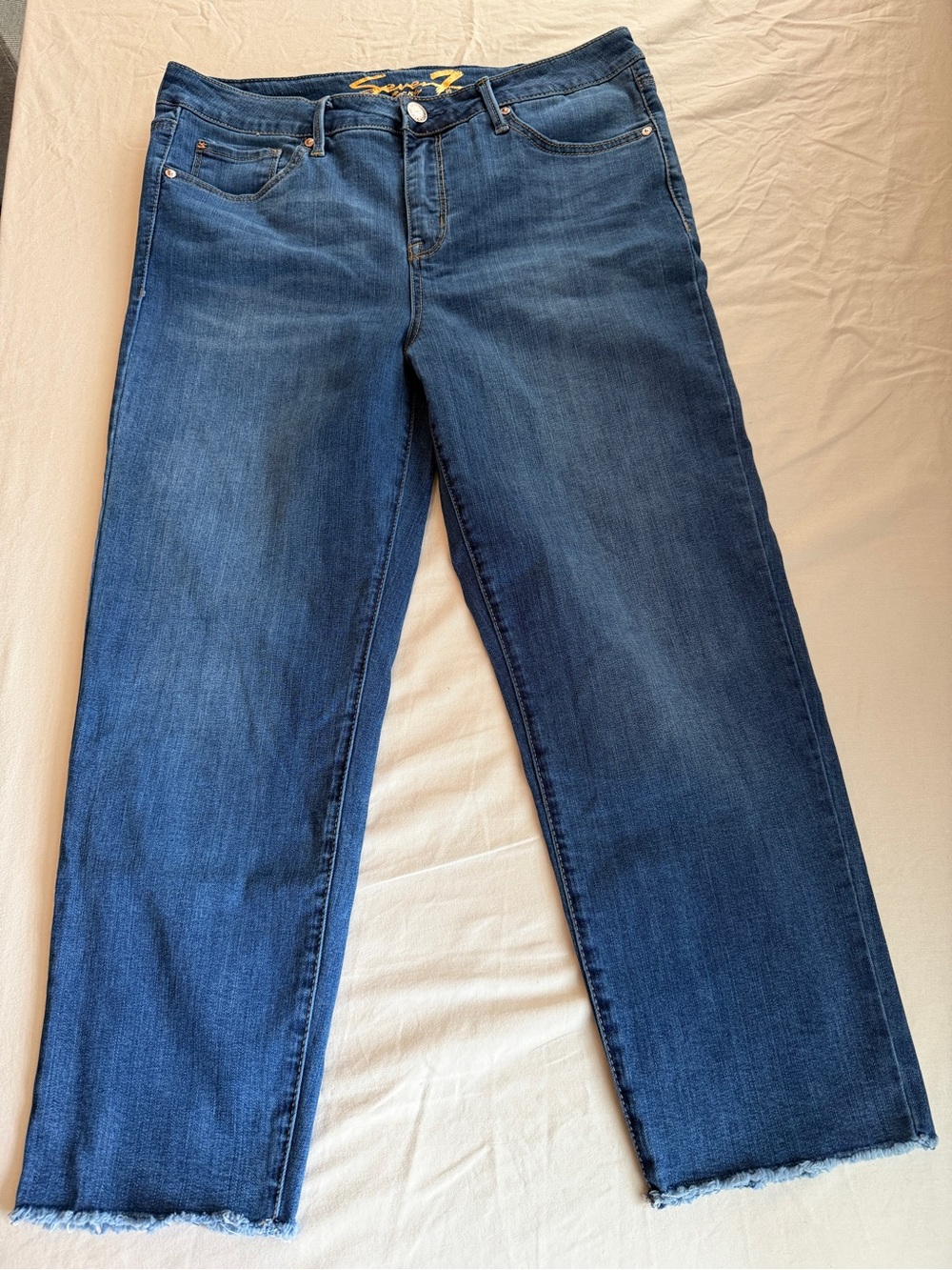 Seven7 Dark Blue Cropped Jeans